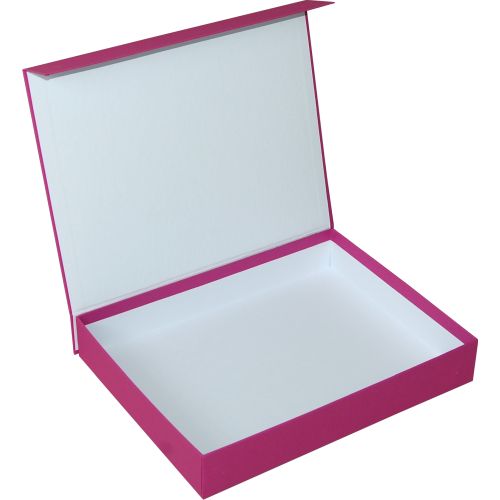 Cutie Uno C3 31x24x5 personalizata Forbes